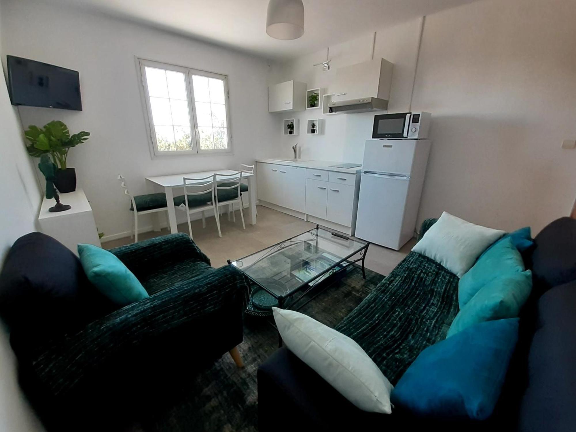 Joli Appartement, Piscine, Jacuzzi Sainte-Suzanne Buitenkant foto